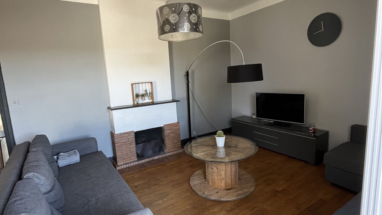 Photo of Livingroom in Saint-Etienne-Cantales