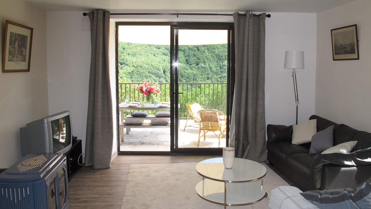 Photo of Livingroom in Peux-et-Couffouleux