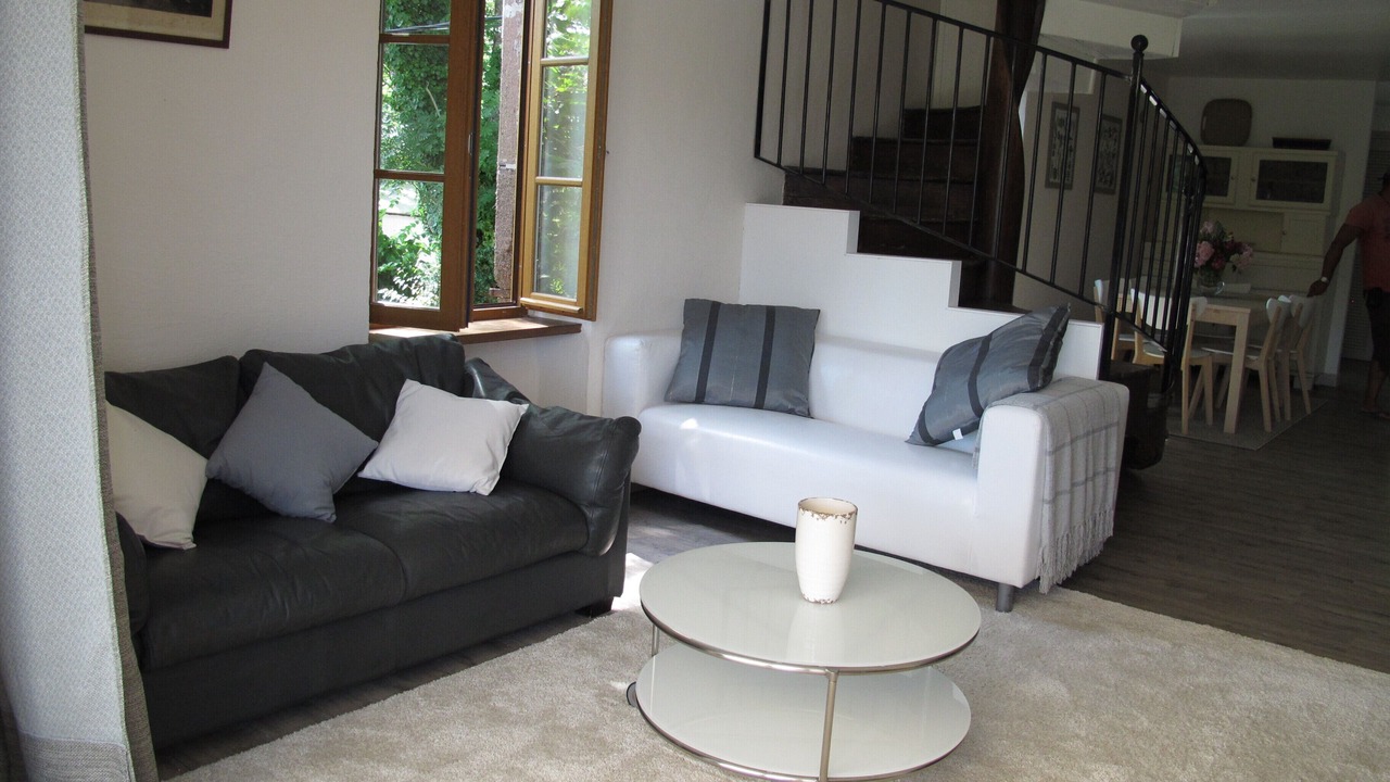 Photo of Livingroom in Peux-et-Couffouleux