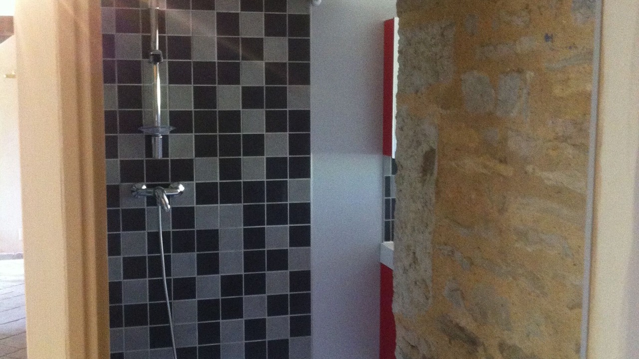 Photo of Bathroom in Grezes