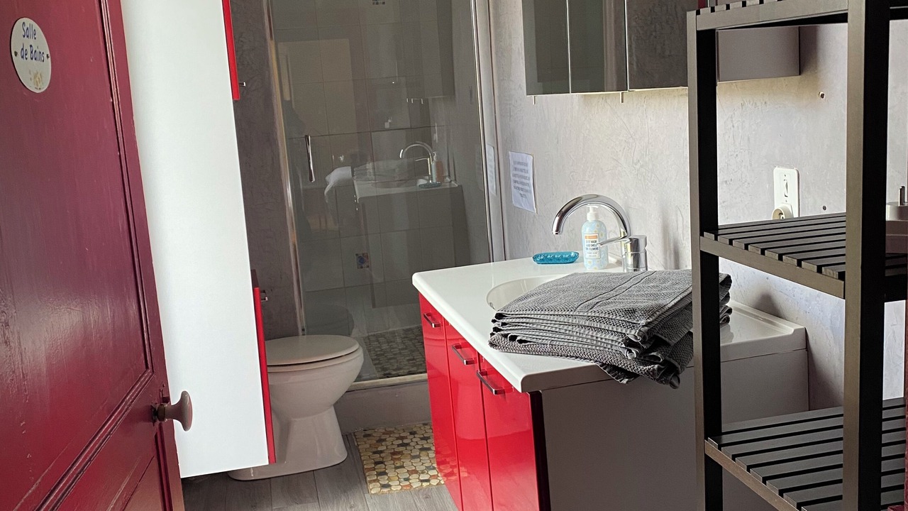 Photo of Bathroom in Grezes
