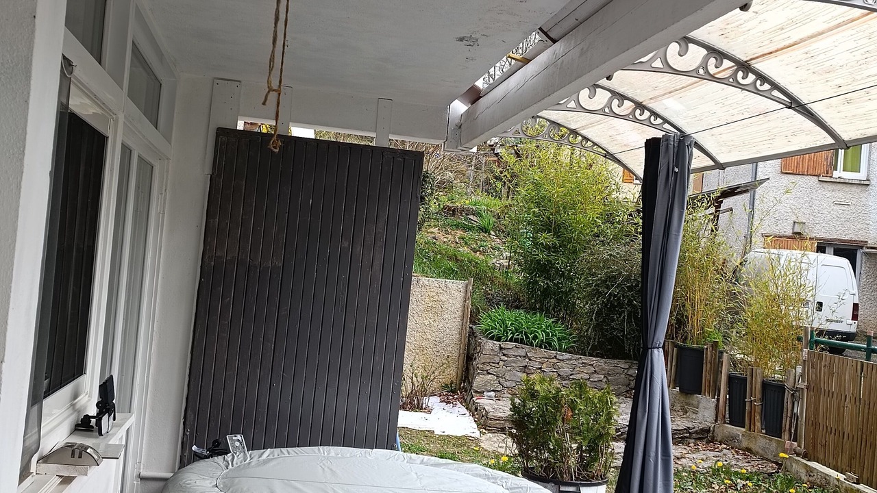 Photo of Patio Balcony in Couret