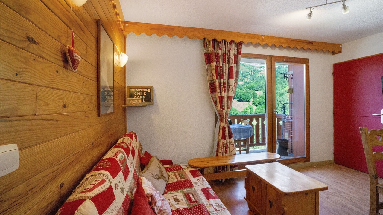 Photo of Livingroom in Montgellafrey