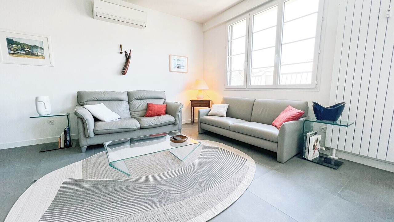 Photo of Livingroom in Grenoble City Centre