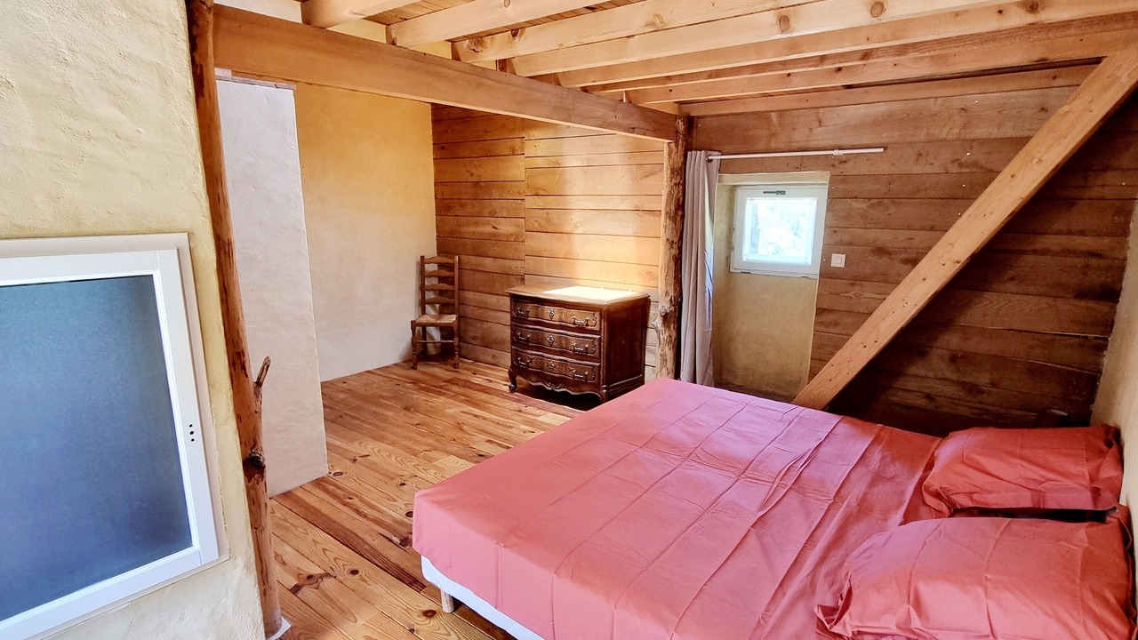 Photo of Bedroom in Lamelouze
