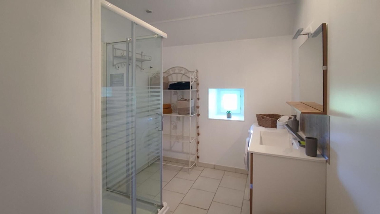 Photo of Bathroom in Miers