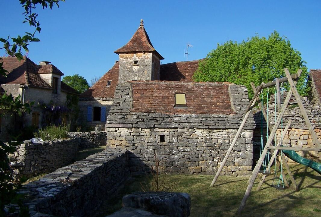 Photo of Others in Gintrac