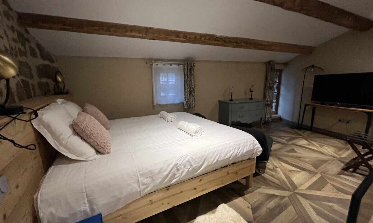 Photo of Bedroom in Langeac