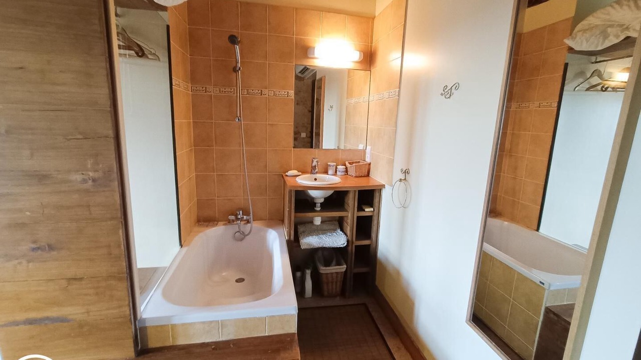 Photo of Bathroom in Le Bourg