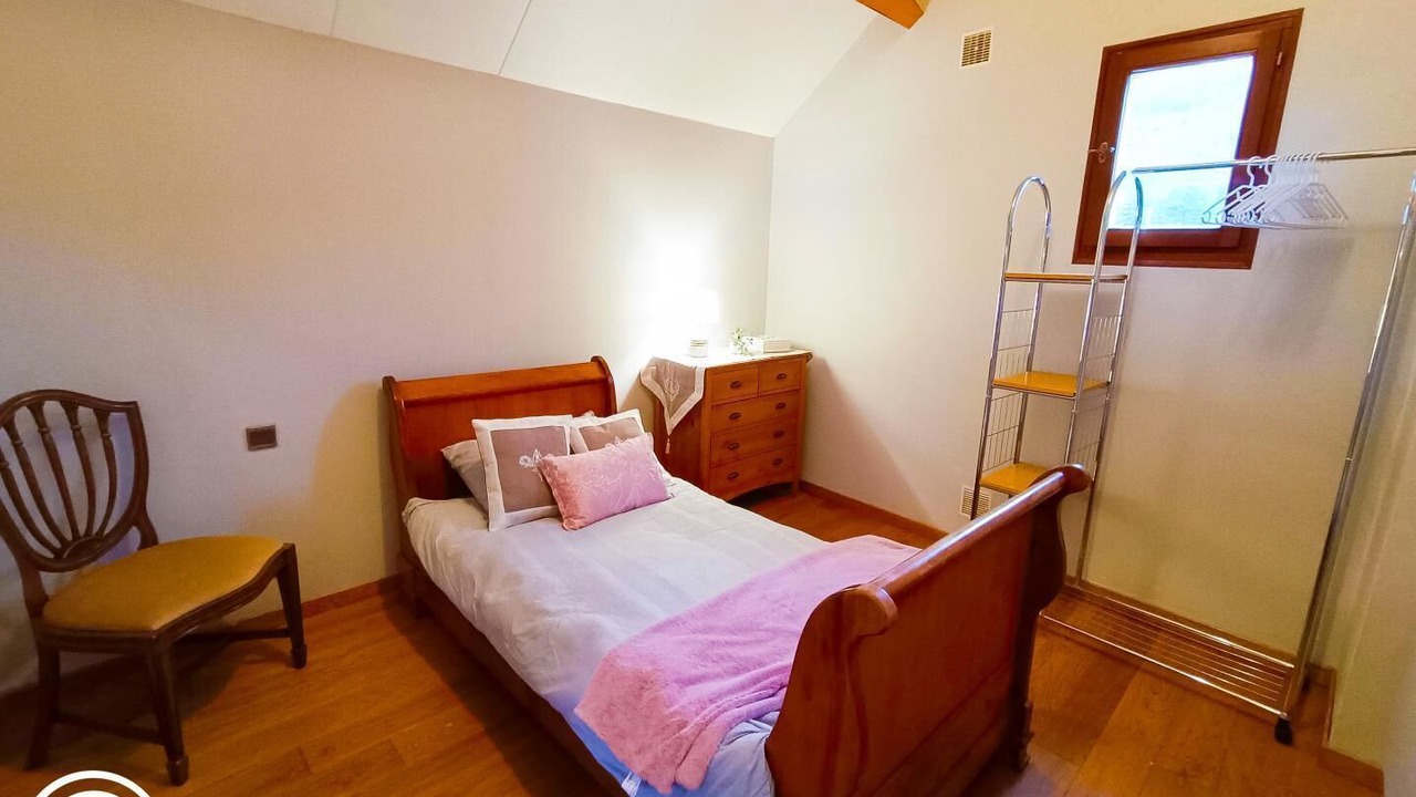 Photo of Bedroom in Saint-Martin-Labouval