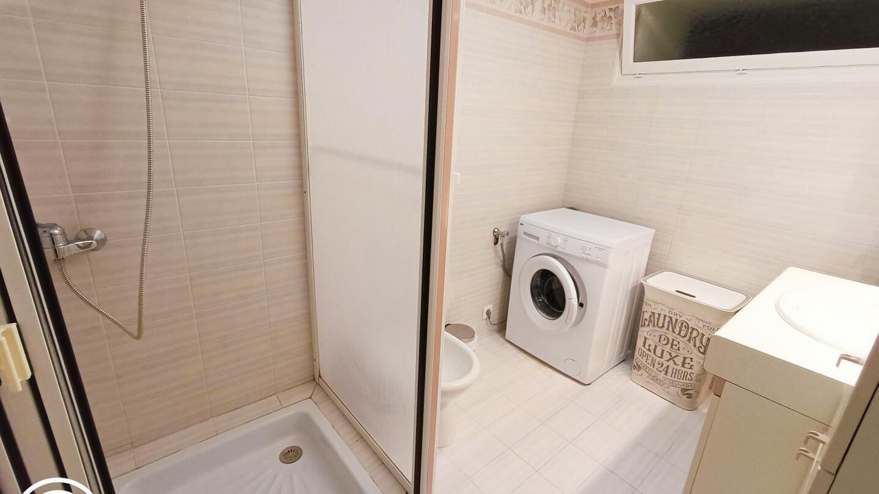 Photo of Bathroom in Saint-Martin-Labouval