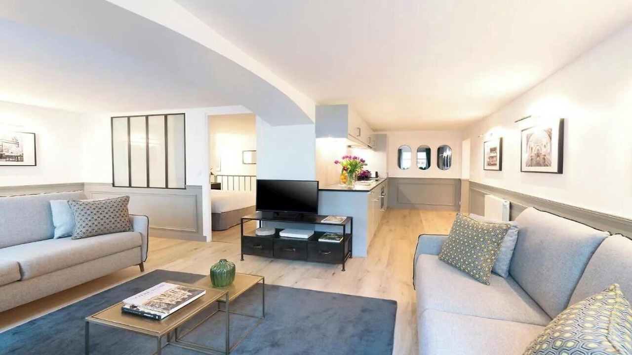 Photo of Livingroom in 2nd Arrondissement