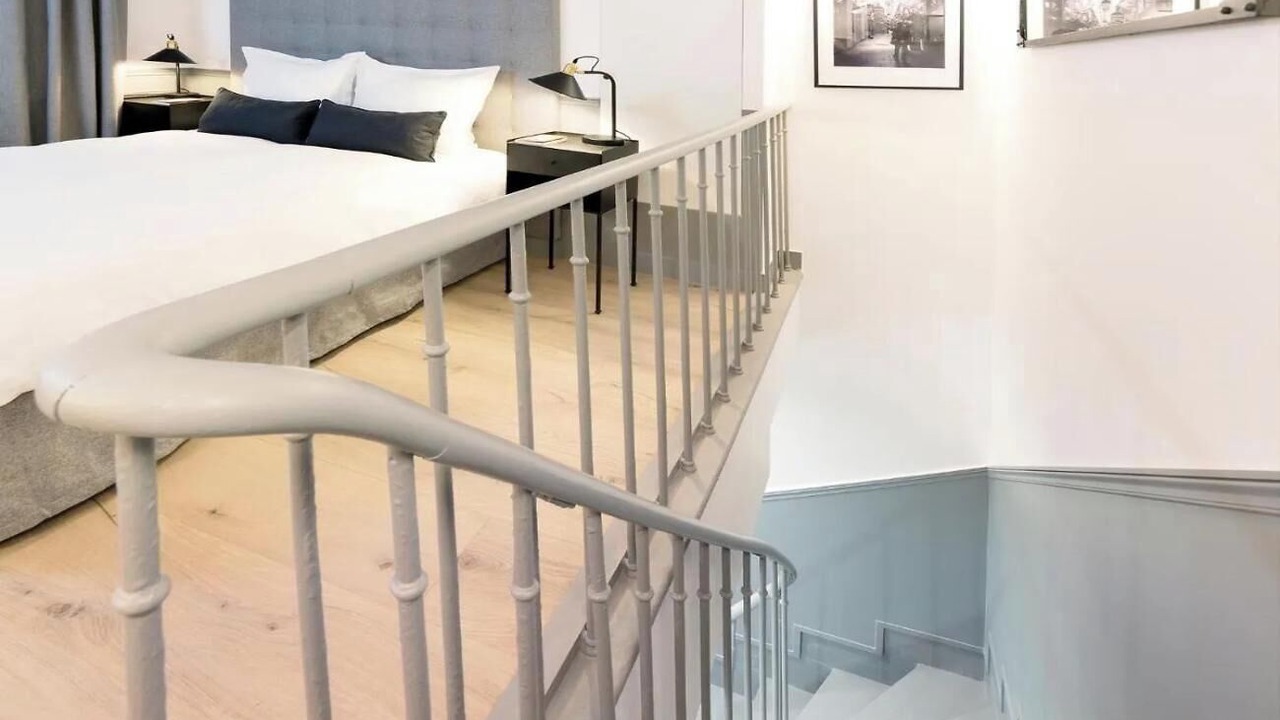 Photo of Bedroom in 2nd Arrondissement