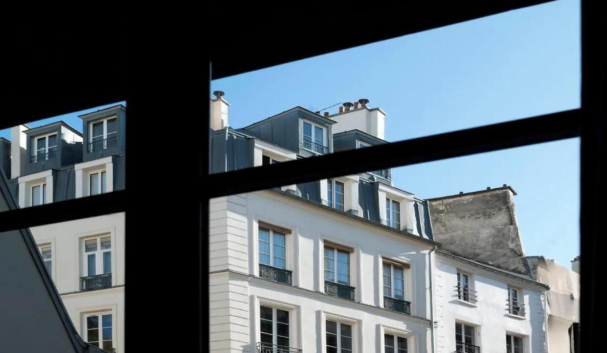 Photo of Others in 2nd Arrondissement