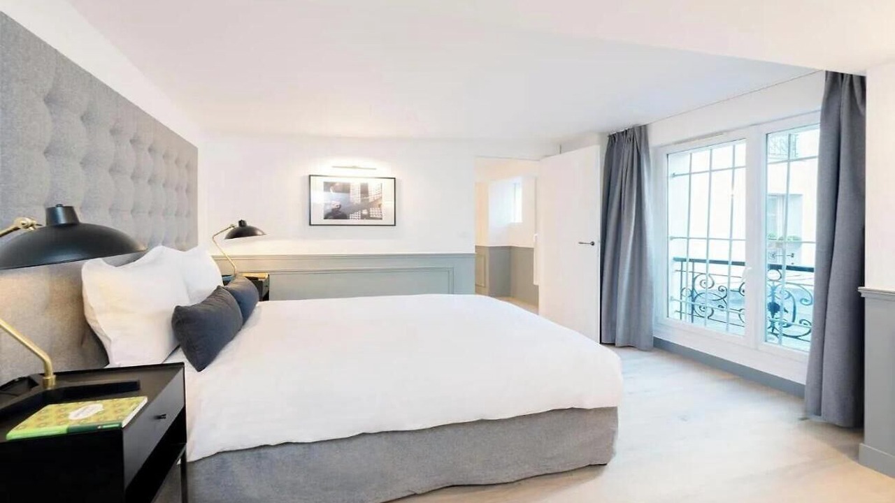 Photo of Bedroom in 2nd Arrondissement