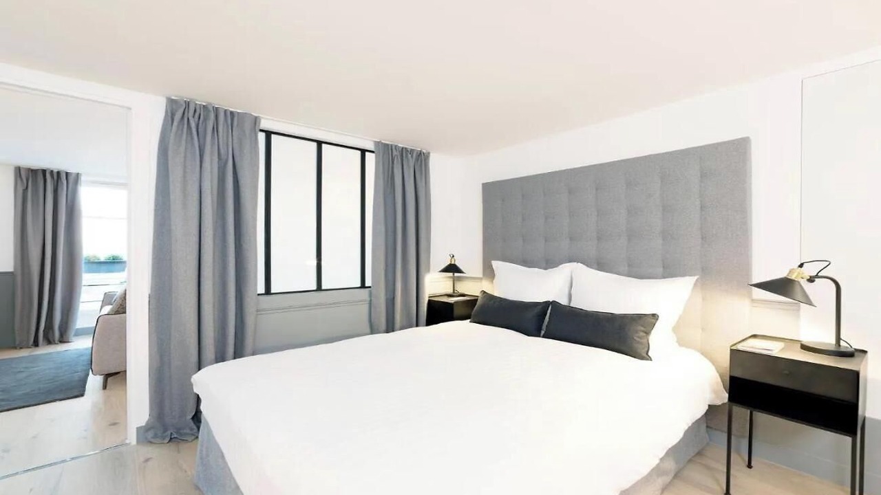 Photo of Bedroom in 2nd Arrondissement