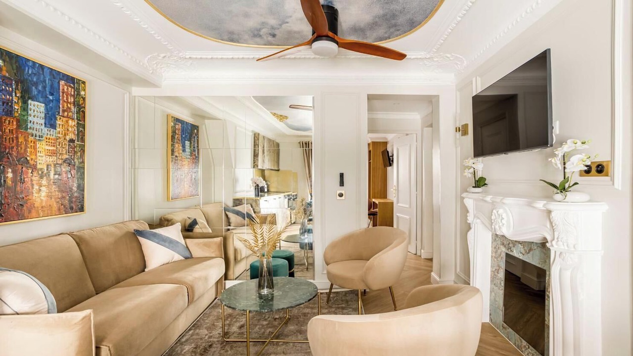 Photo of Livingroom in Quartier du Faubourg-Montmartre