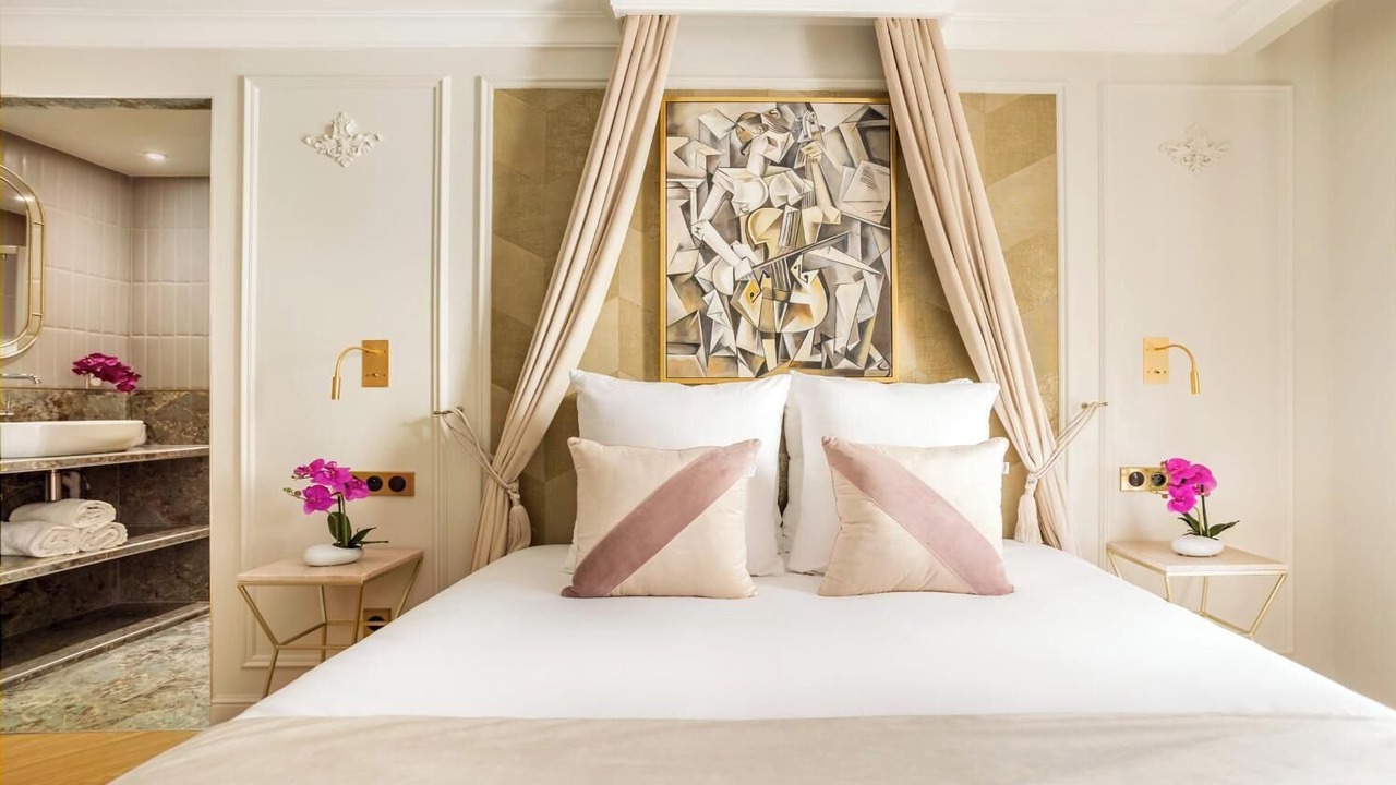 Photo of Bedroom in Quartier du Faubourg-Montmartre