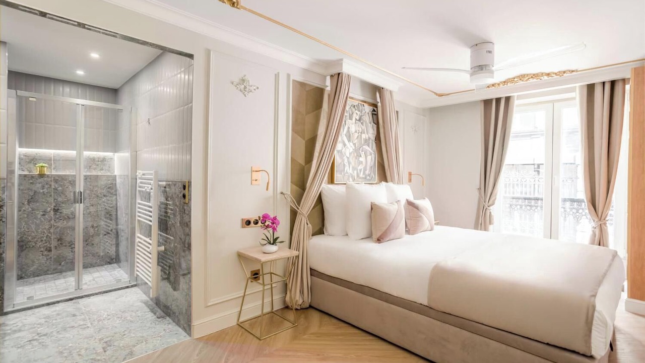 Photo of Bedroom in Quartier du Faubourg-Montmartre