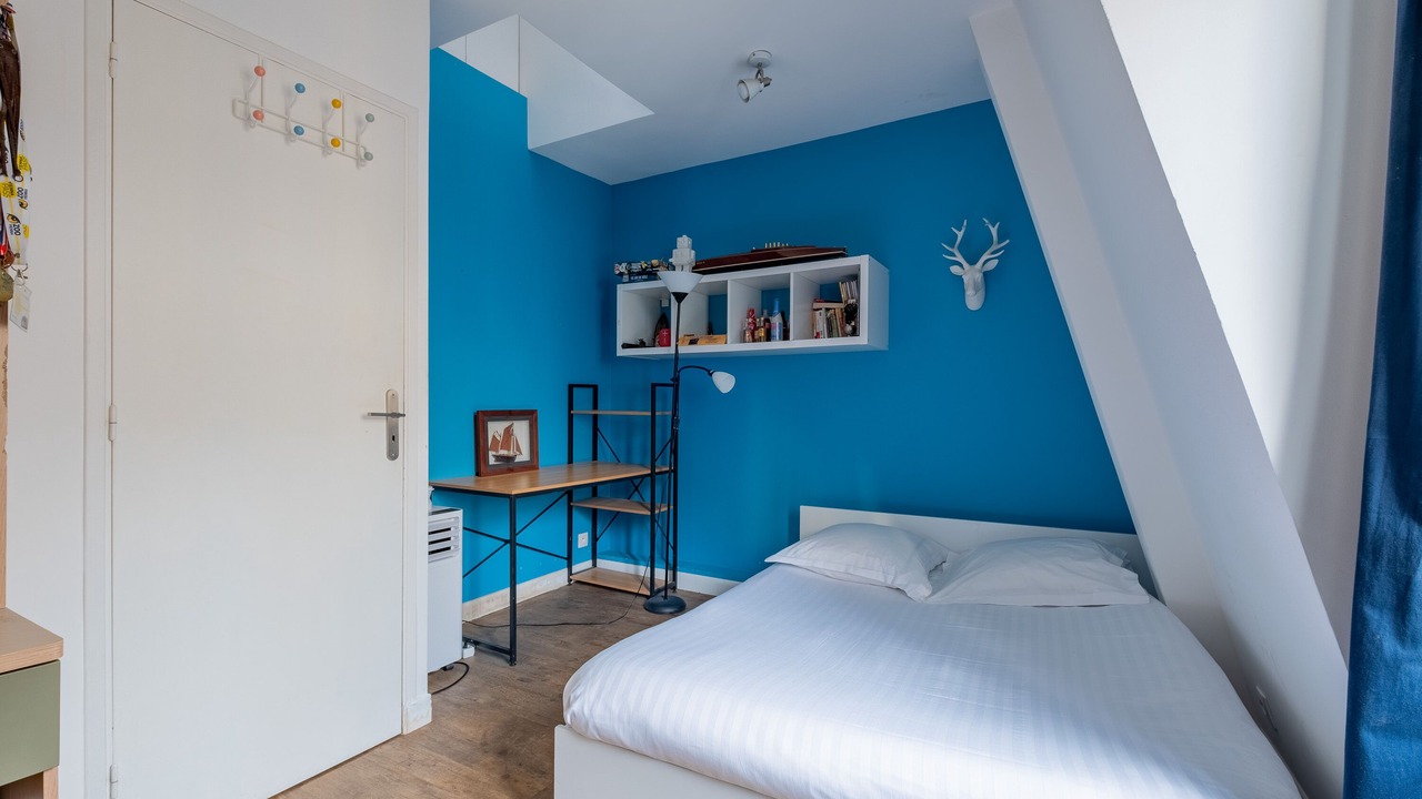 Photo of Bedroom in Champs-Elysees