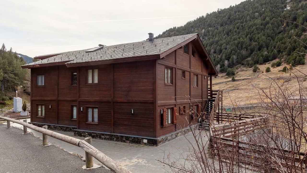 Photo of Outdoor in Incles