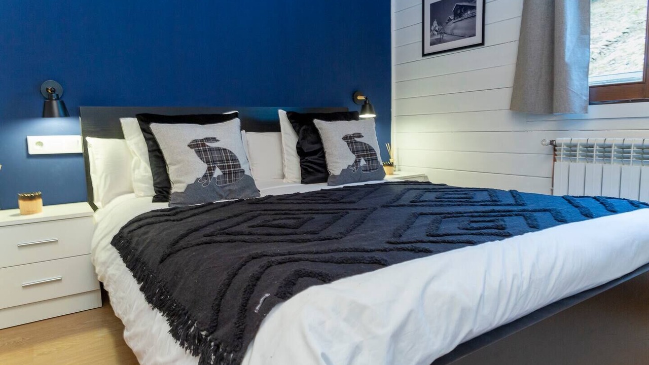 Photo of Bedroom in Incles