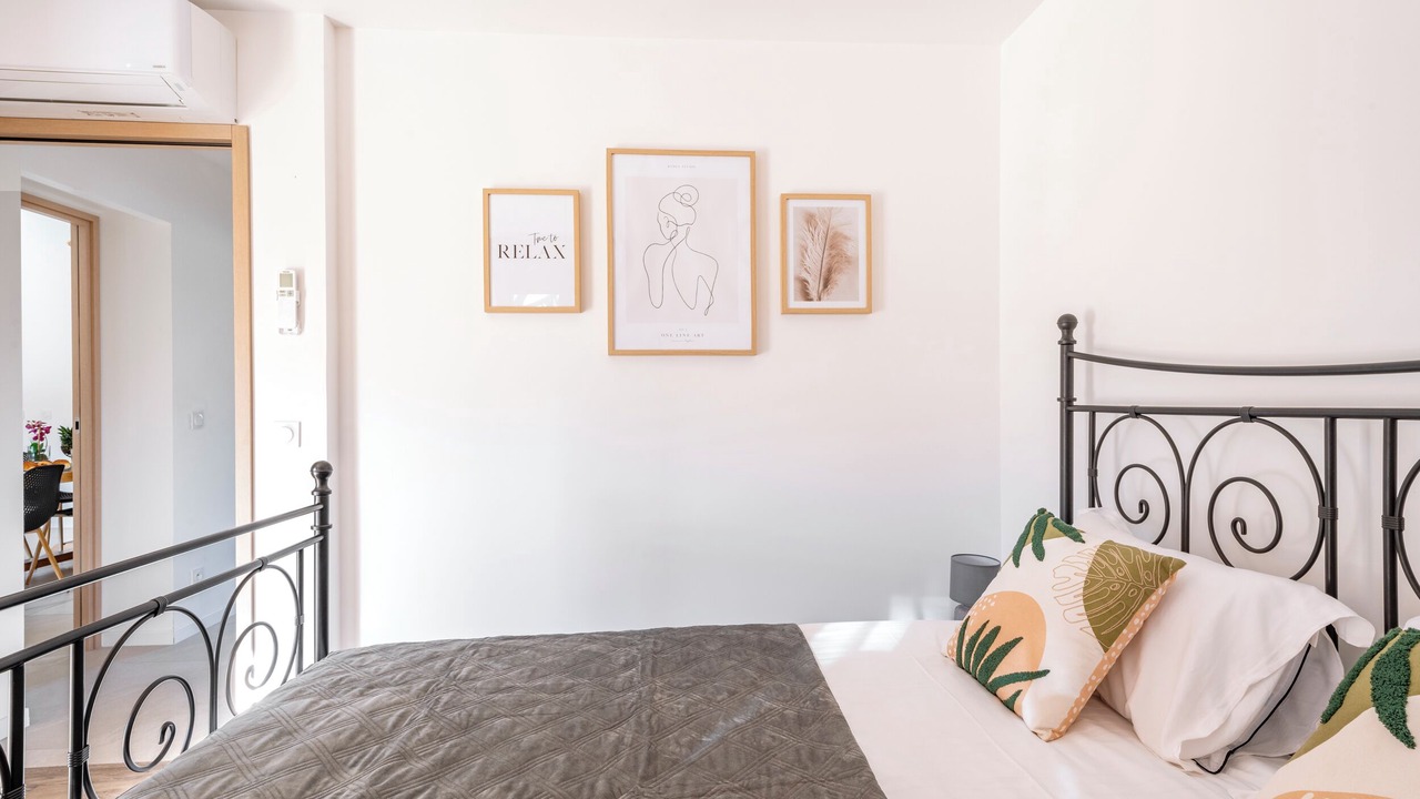 Photo of Bedroom in Preconil