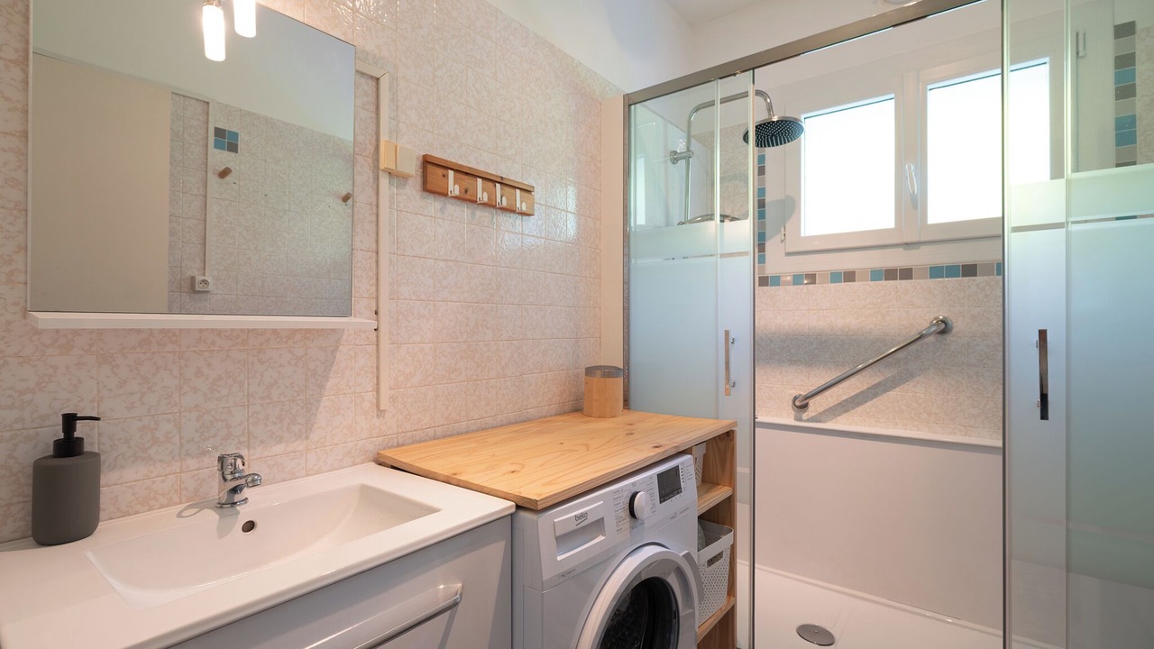 Photo of Bathroom in Lathuile