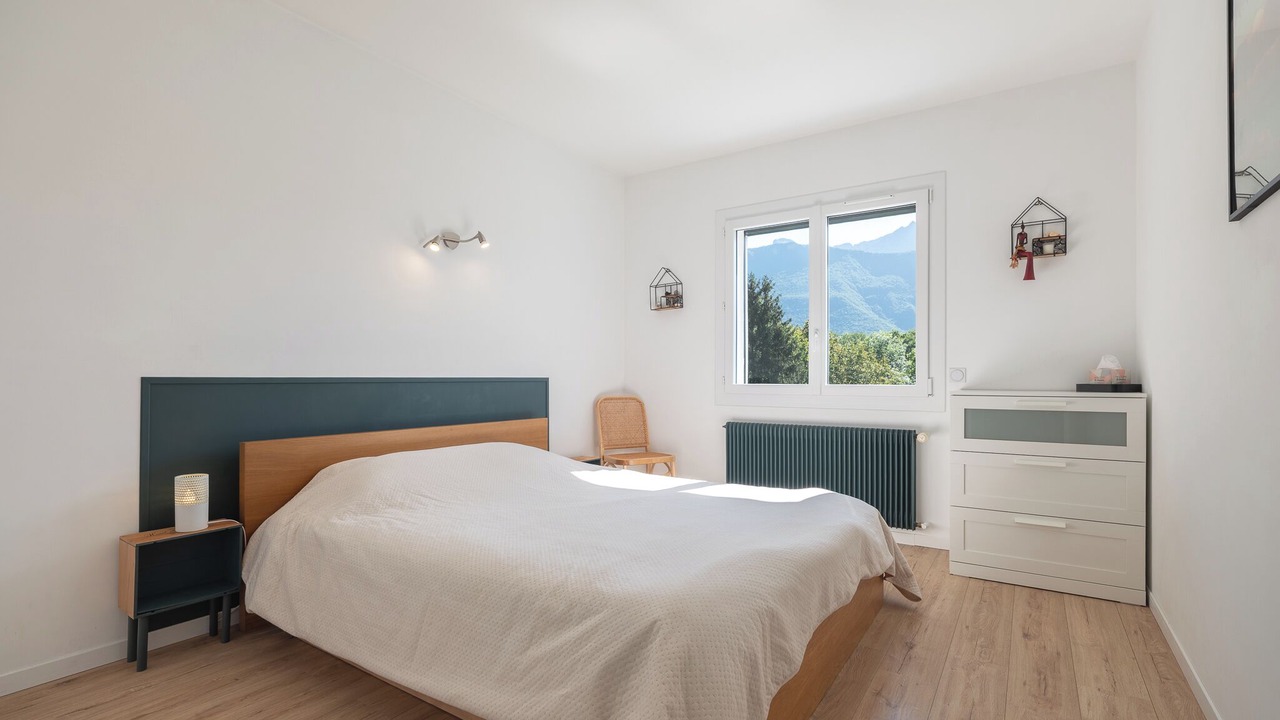 Photo of Bedroom in Lathuile