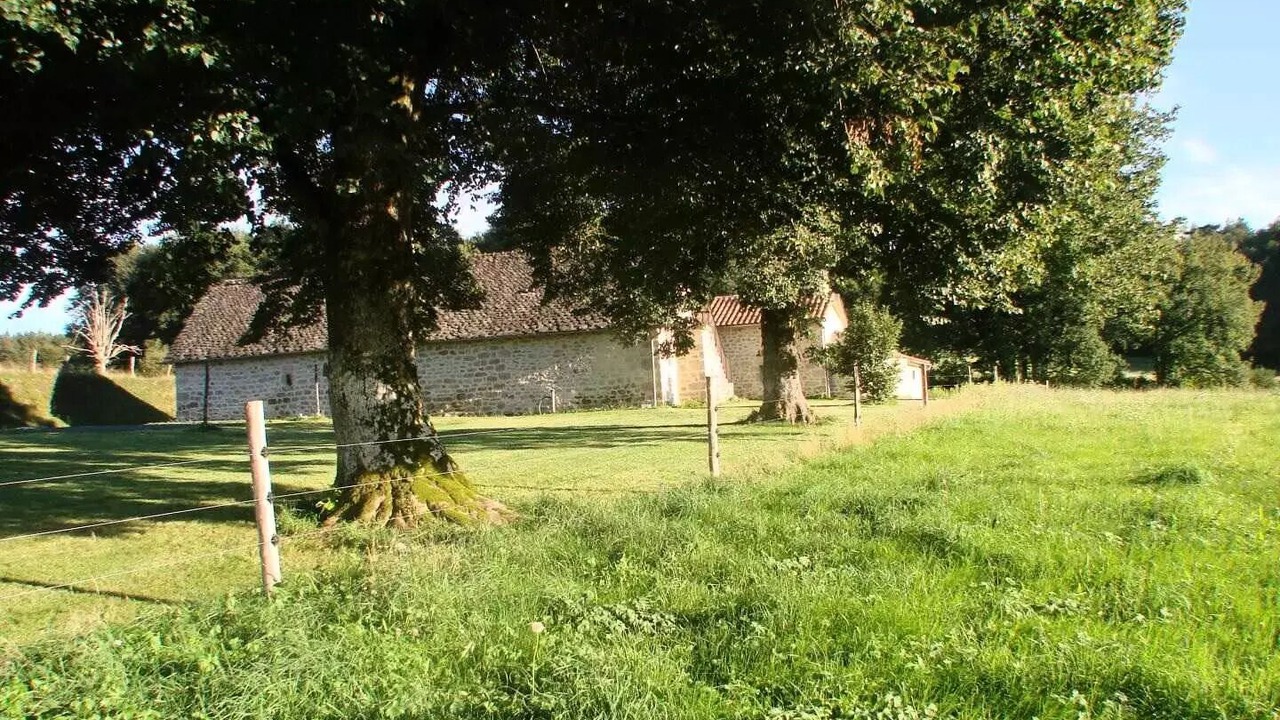 Photo of Outdoor in Sexcles