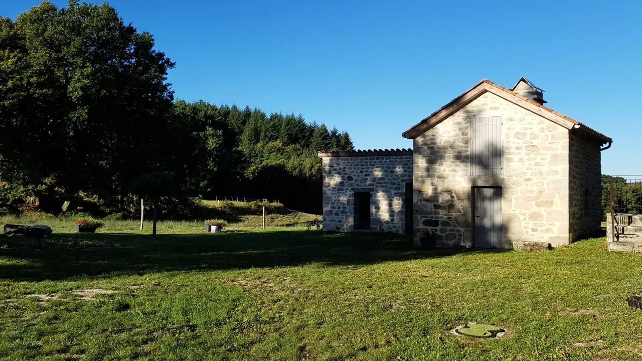 Photo of Outdoor in Sexcles
