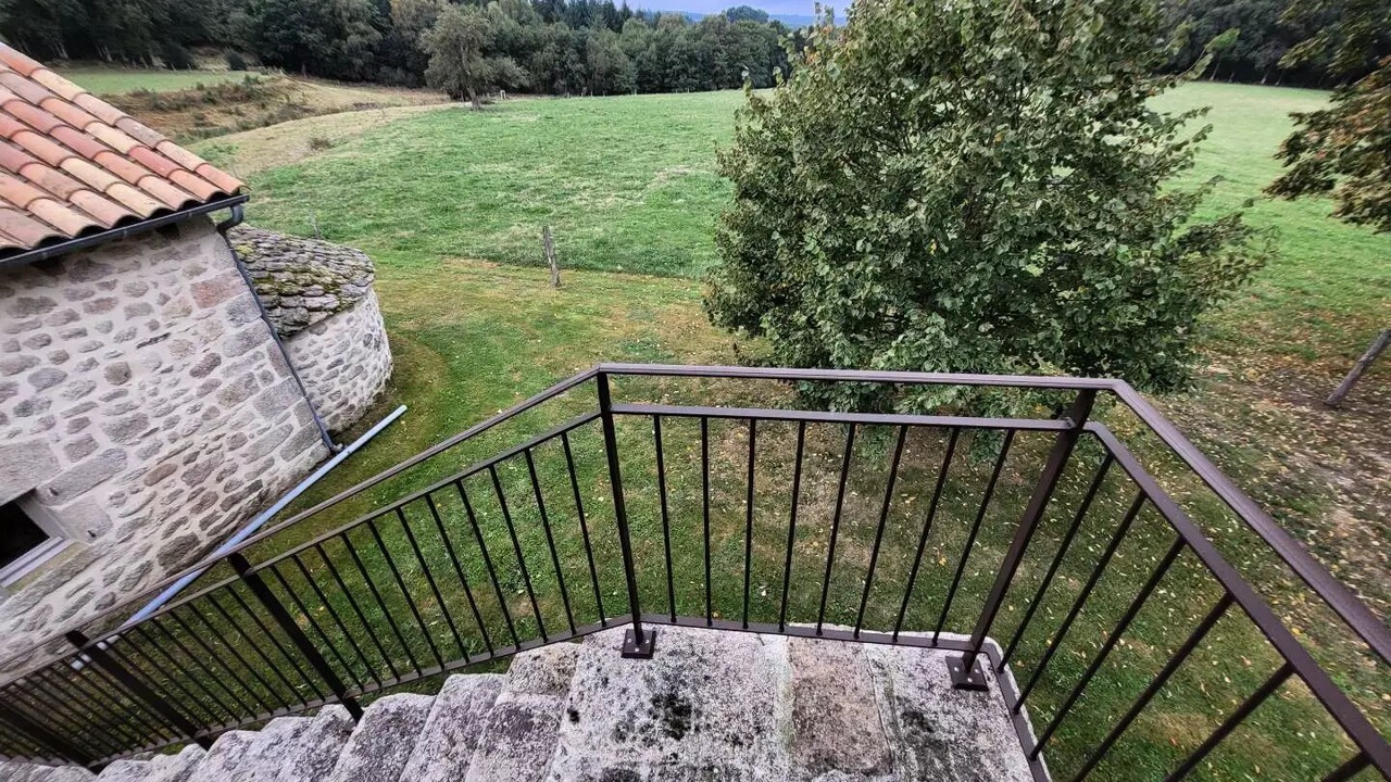 Photo of Outdoor in Sexcles