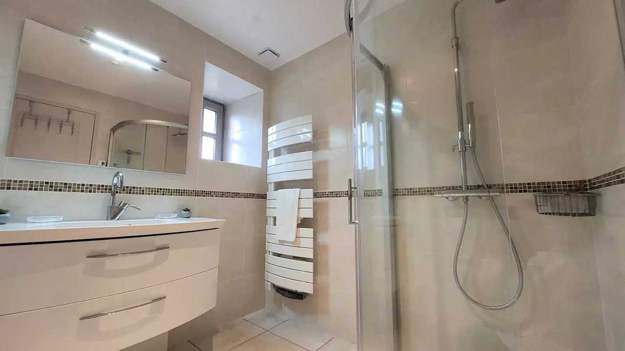 Photo of Bathroom in Sexcles