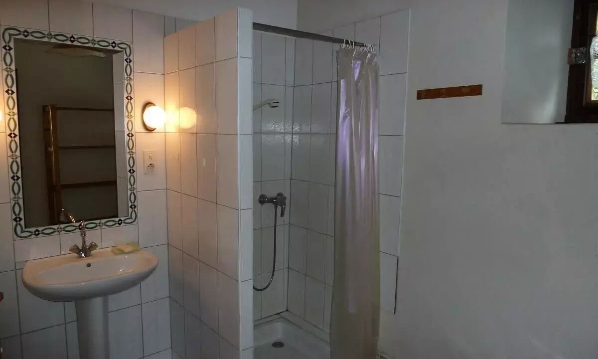 Photo of Bathroom in Saint-Cirgues-la-Loutre