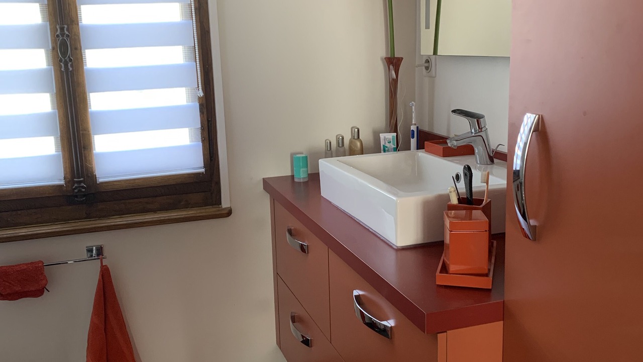 Photo of Bathroom in Lathuile
