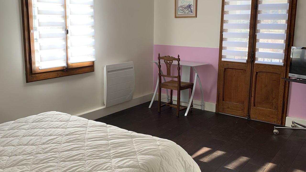 Photo of Bedroom in Lathuile