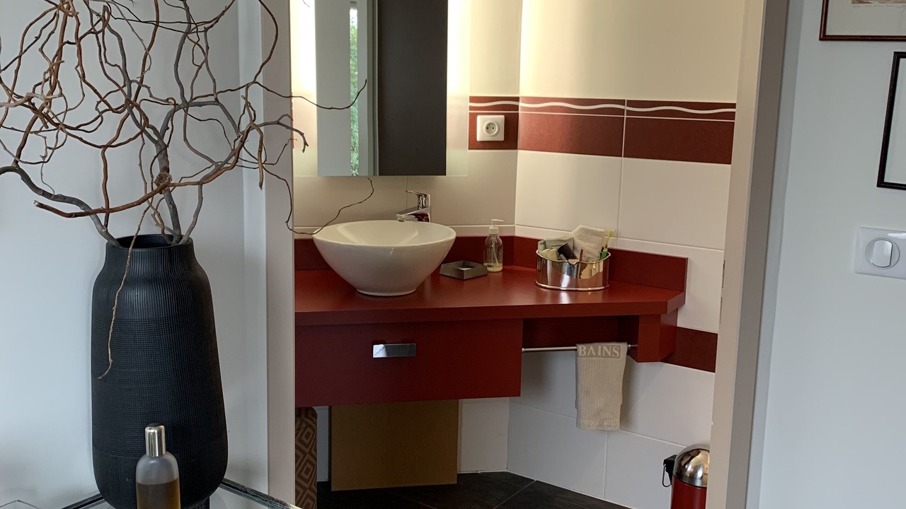 Photo of Bathroom in Lathuile