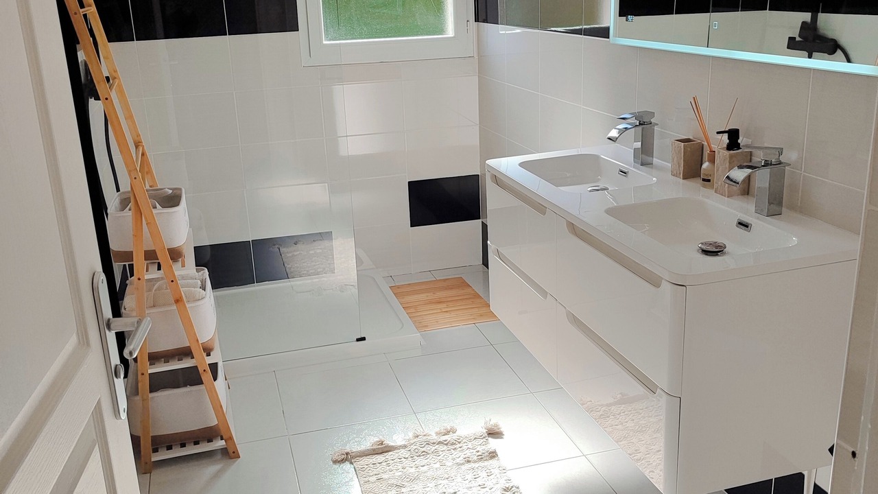 Photo of Bathroom in Floirac