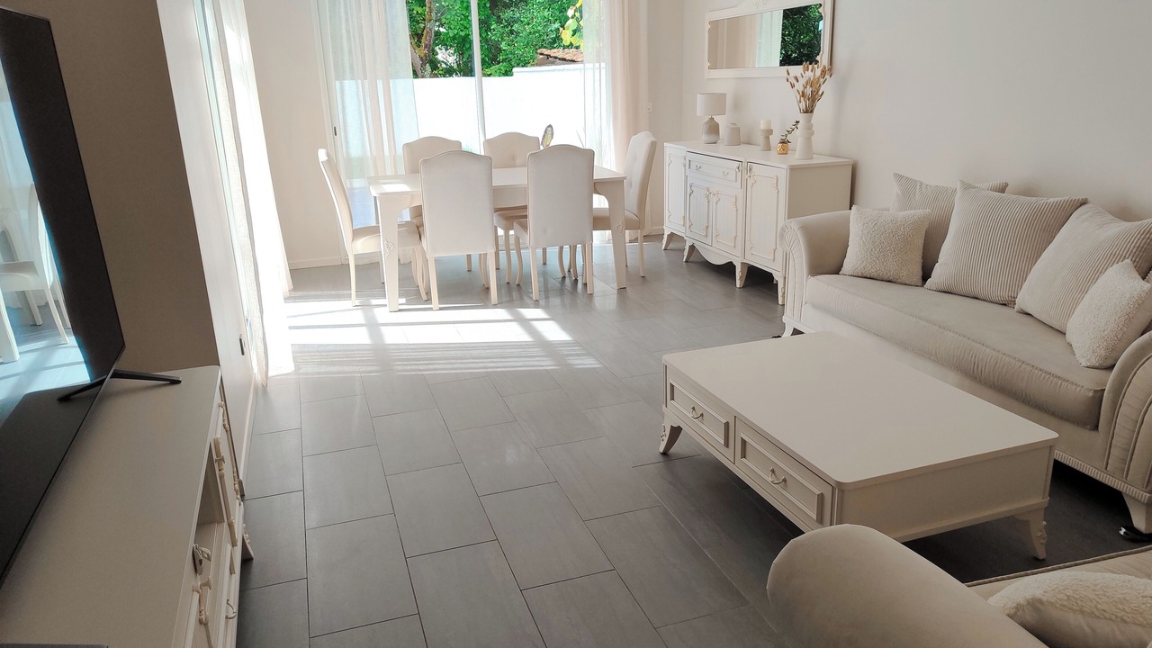 Photo of Livingroom in Floirac
