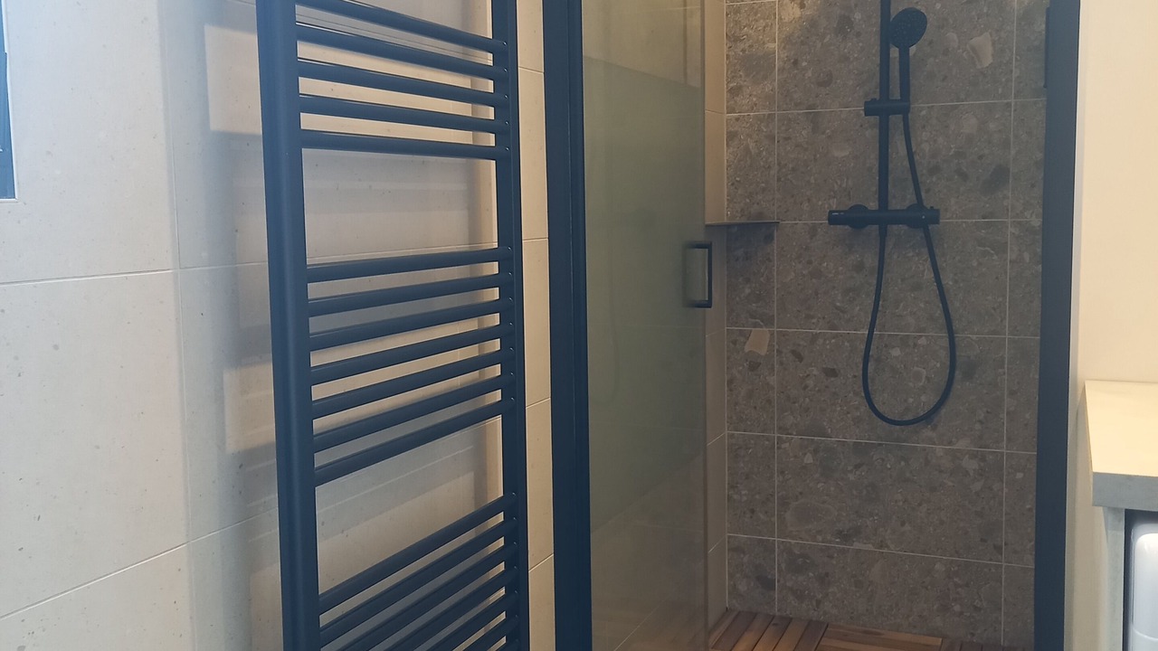 Photo of Bathroom in Saint-Denis-en-Margeride