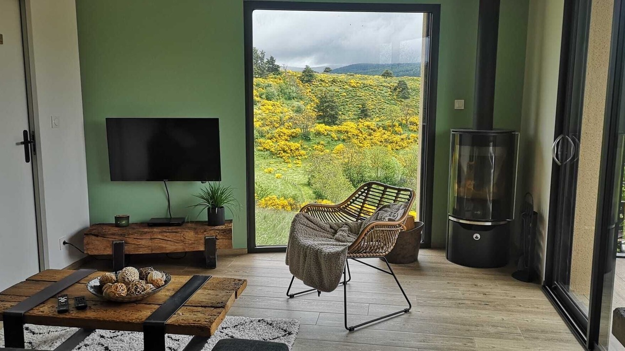 Photo of Livingroom in Saint-Denis-en-Margeride