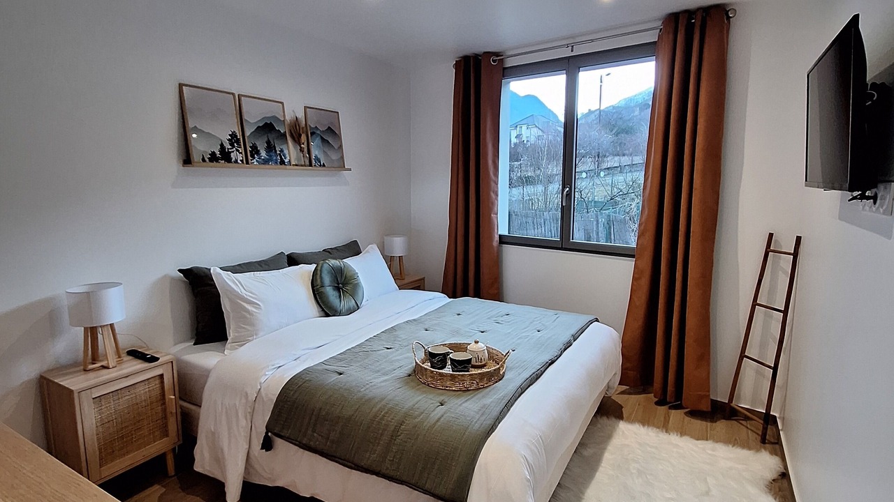 Photo of Bedroom in Saint-Jean-de-Maurienne