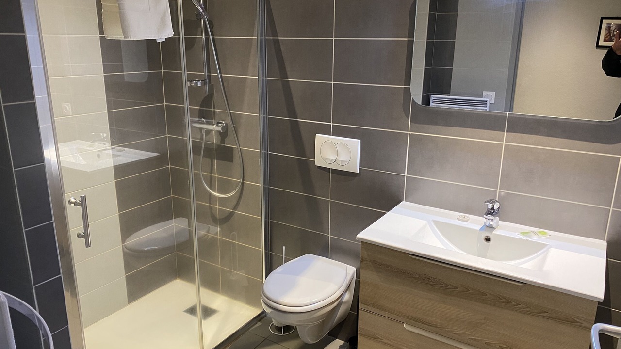 Photo of Bathroom in Alleuze