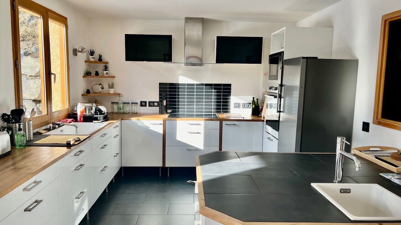 Photo of Kitchen in Puy-Saint-Pierre