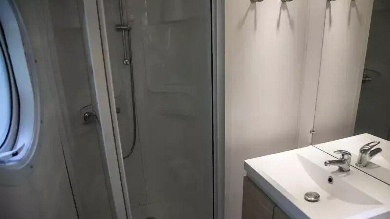 Photo of Bathroom in Naucelle