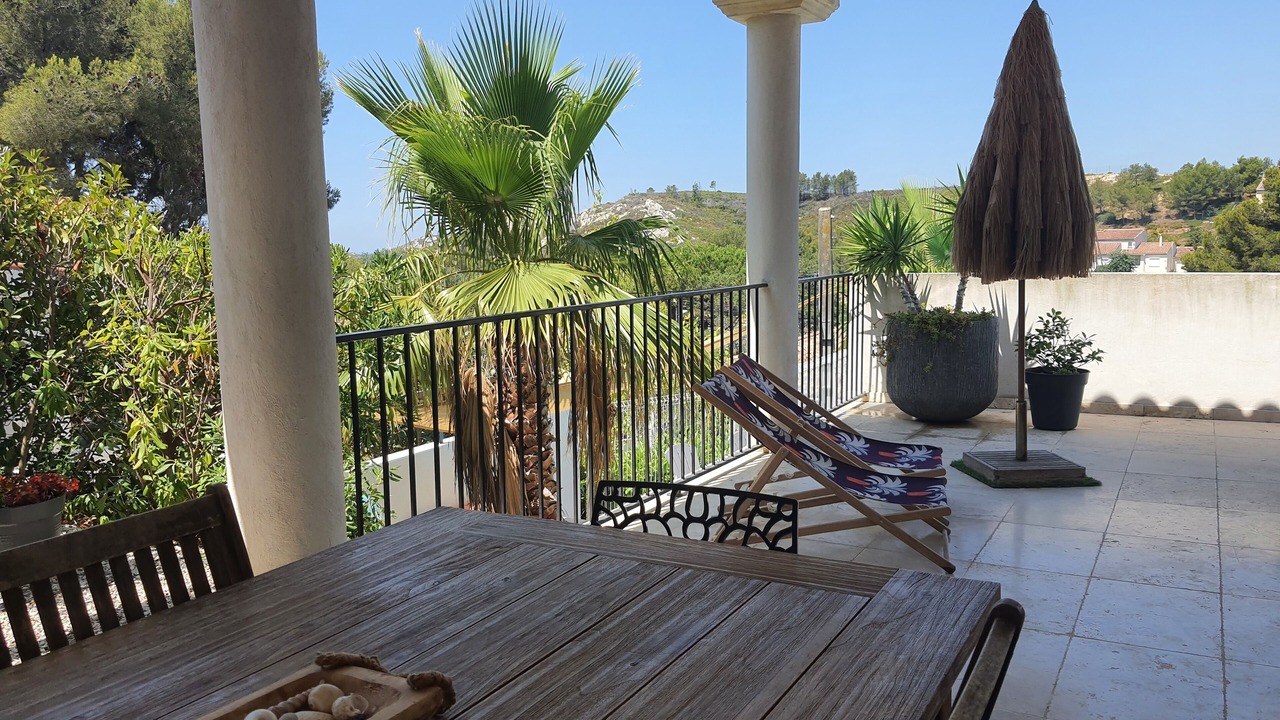 Photo of Outdoor in Ensues-la-Redonne