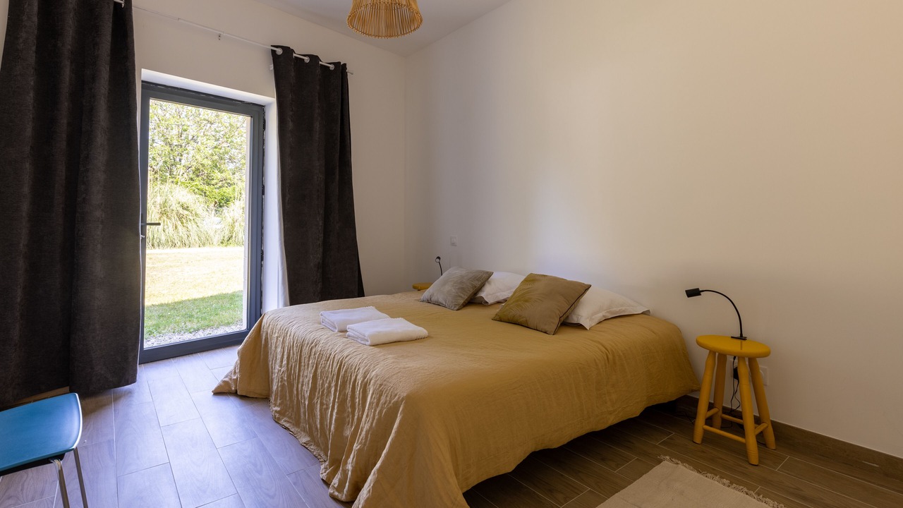 Photo of Bedroom in Vertheuil