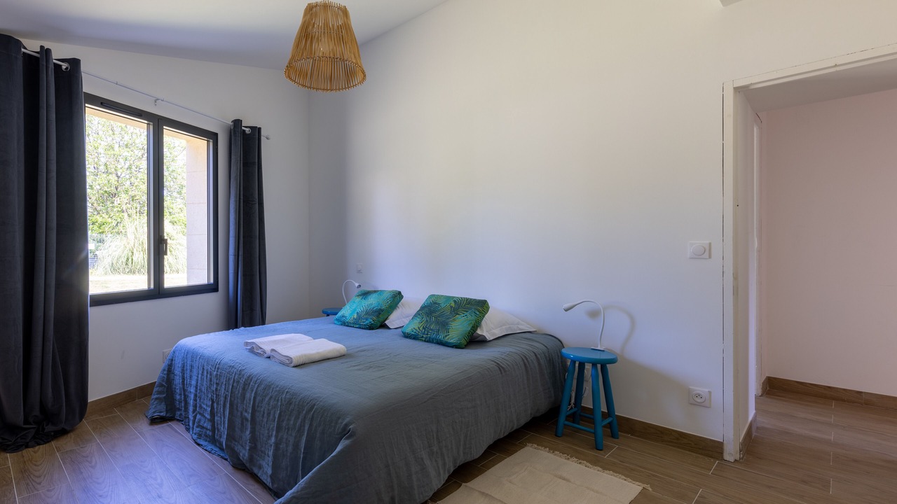 Photo of Bedroom in Vertheuil