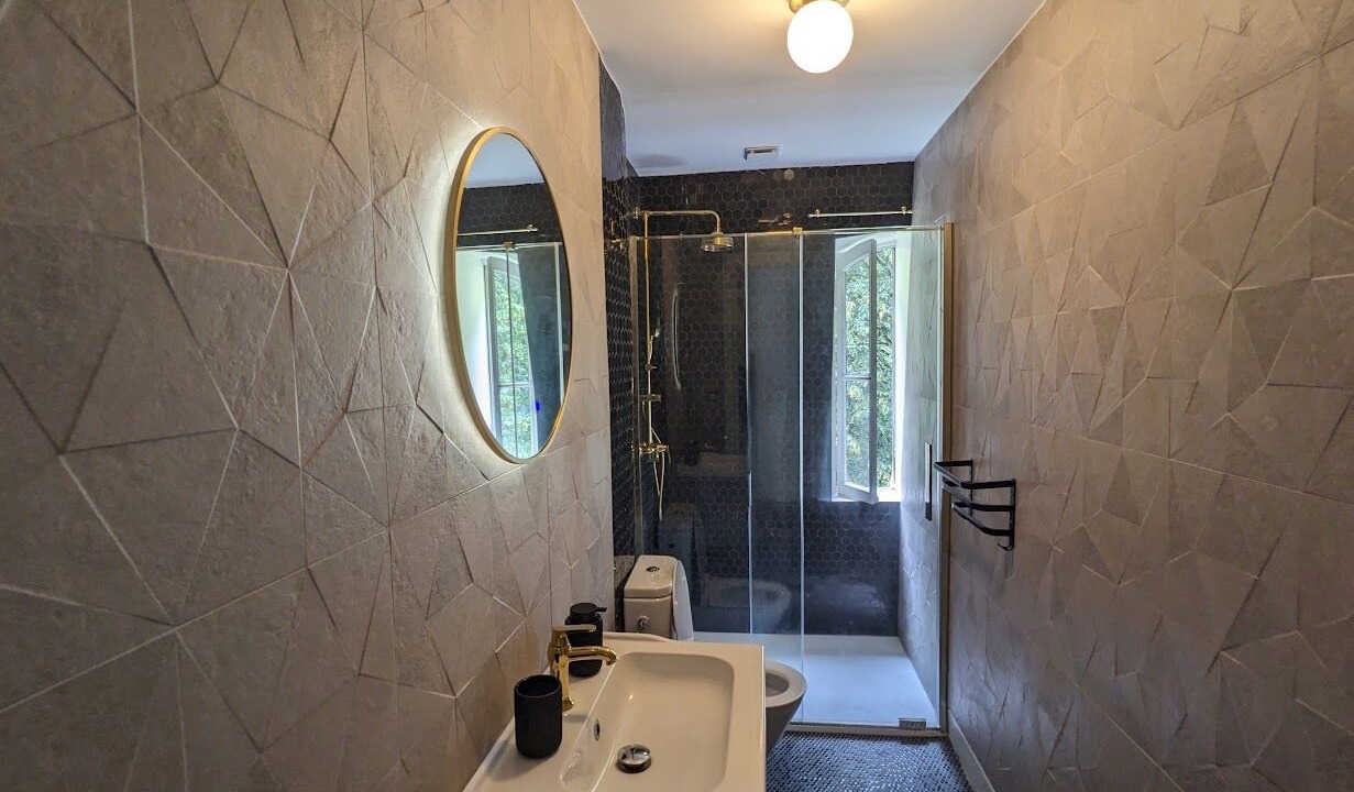 Photo of Bathroom in Bagneres-de-Bigorre