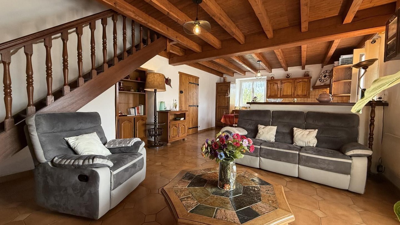 Photo of Livingroom in Macaye